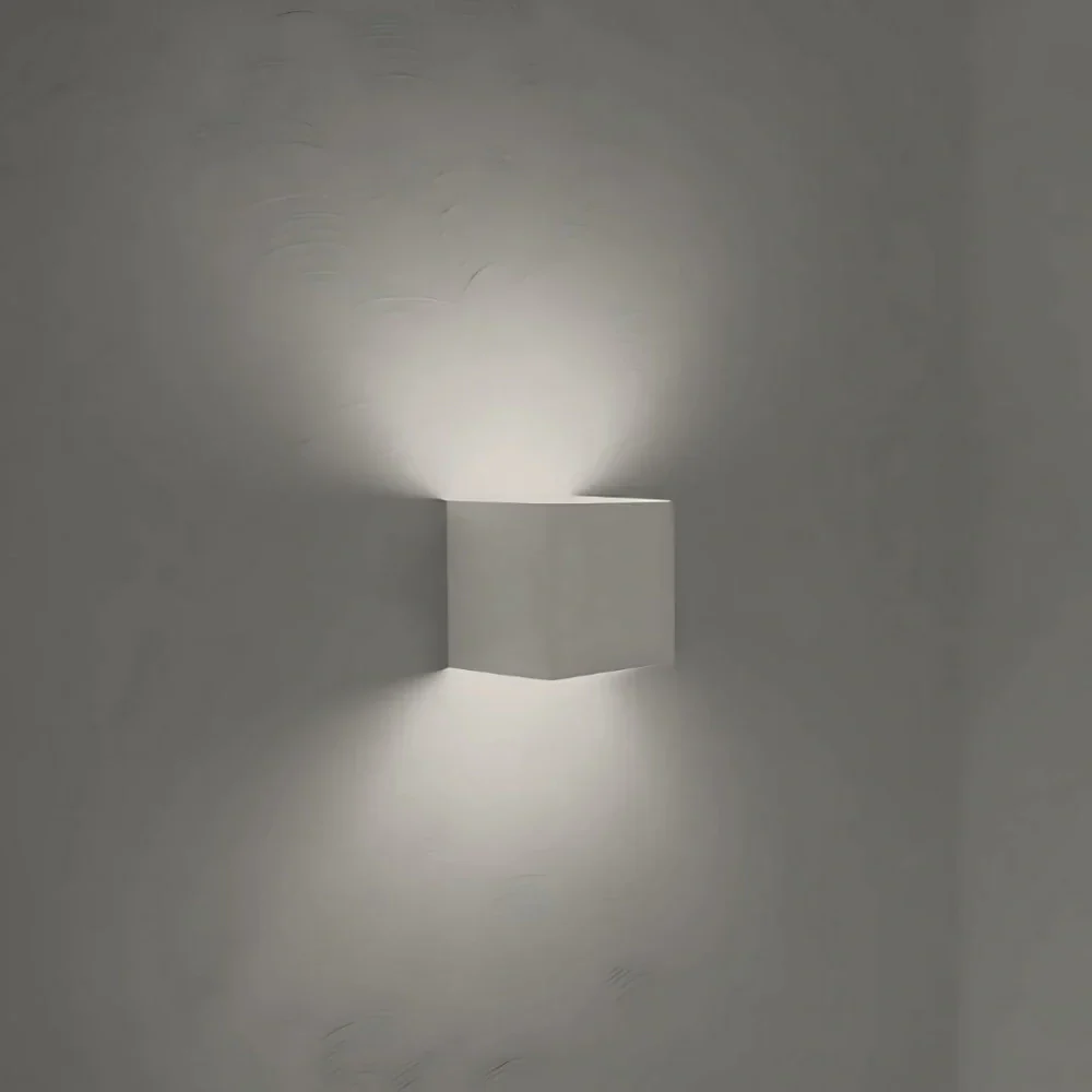 Skanto | Moderne svart aluminium vegglampe