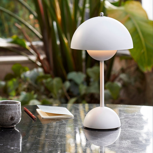 Skanto | Justerbar lysstyrke blomsterpotte lampe - Italiensk oppladbar bordlampe VP3