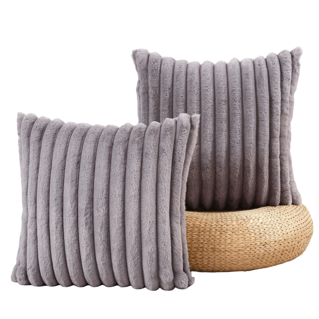 Skanto | Ultra-myke dekorative putevar 45×45 cm laget av plysj