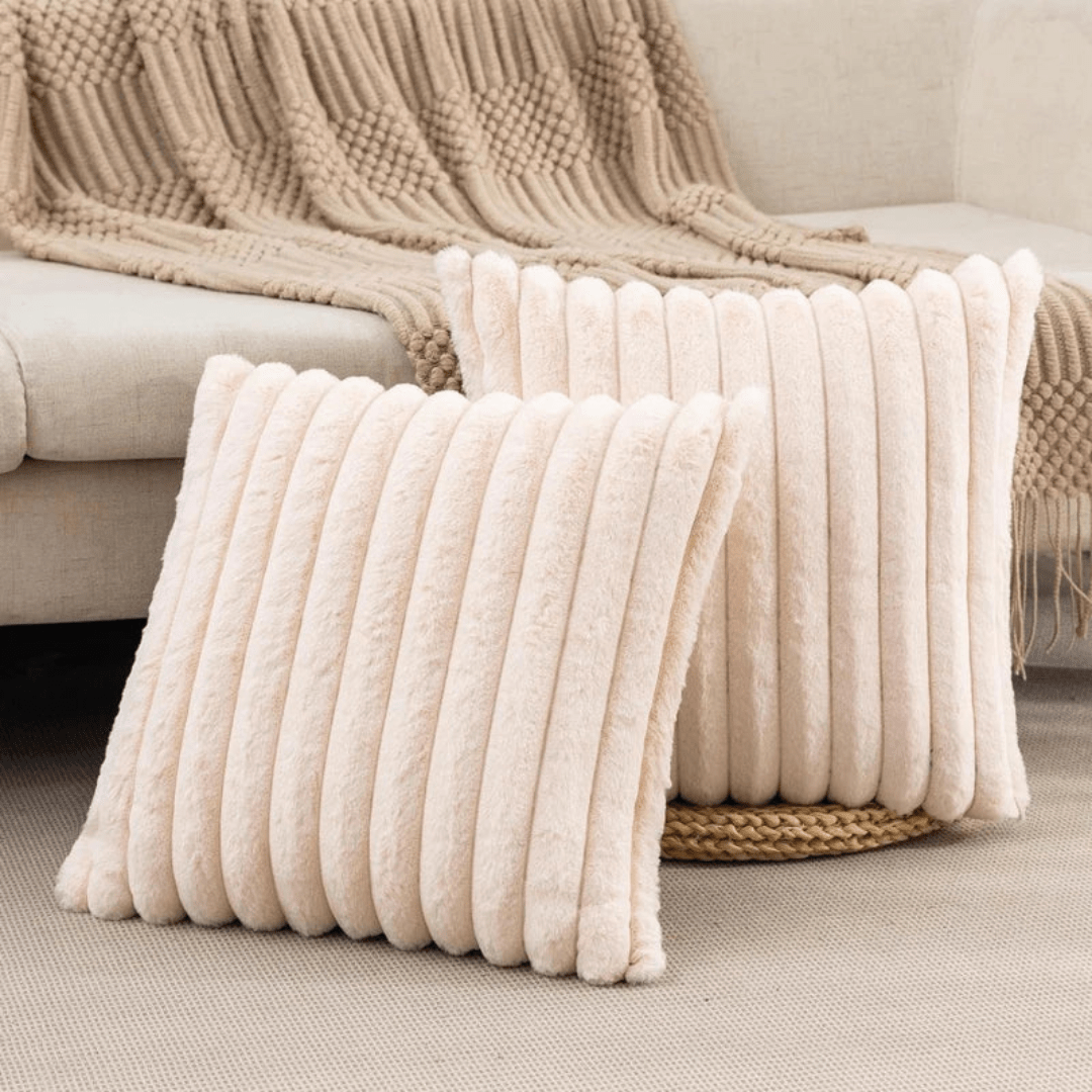 Skanto | Ultra-myke dekorative putevar 45×45 cm laget av plysj