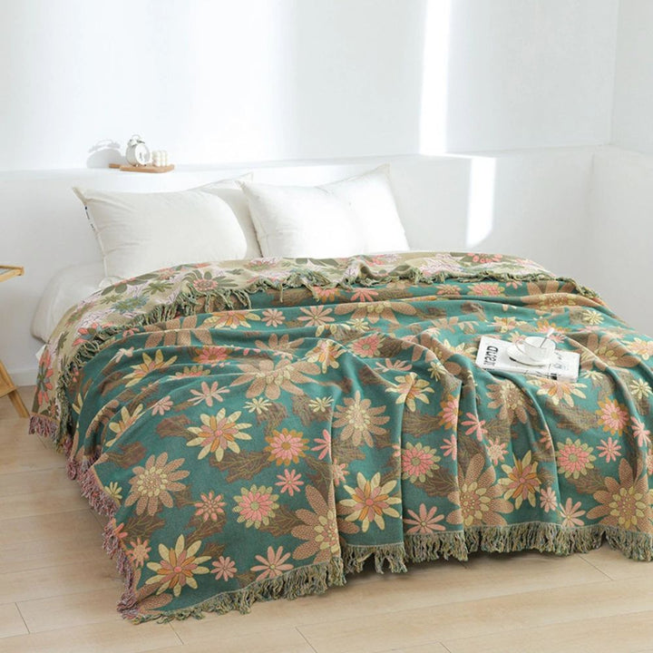 Skanto | Verdant Bloom Reversible Jacquard Blanket