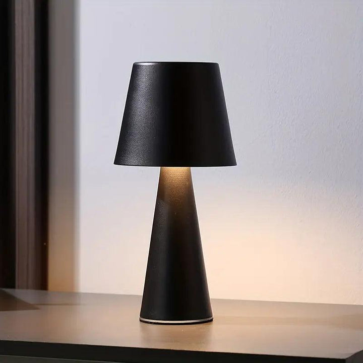 Skanto | Bordlampe - Belysning - svart - Legg til raffinert stil og etterlat et varig inntrykk
