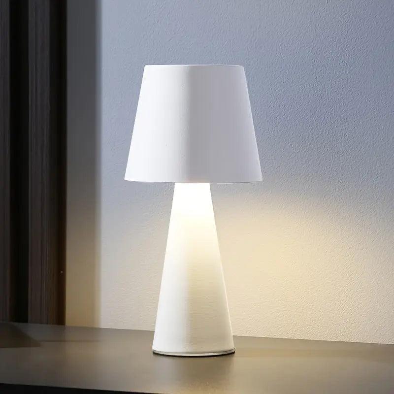 Skanto | Bordlampe - Belysning - svart - Legg til raffinert stil og etterlat et varig inntrykk