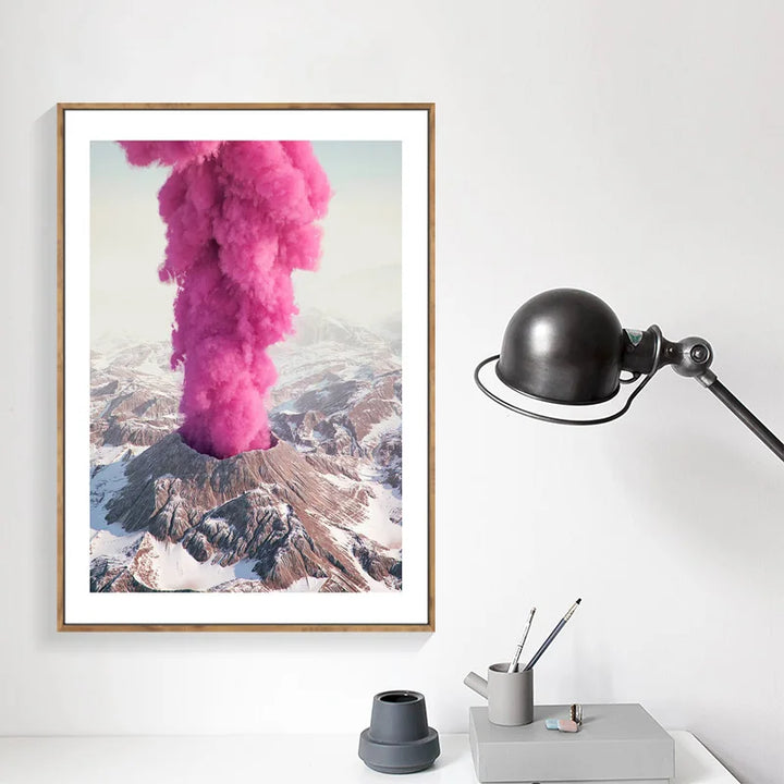 Livlige landskapsvegger Kunst Fine kunstler lerret utskrifter - Vulkanfjell med rosa røyk & industrivifter med blå emisjoner La deg inspirere av fantastiske kontraster mellom natur og industri | Skanto