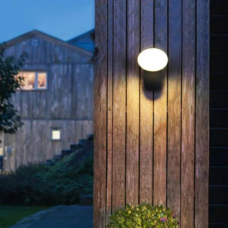 SecureLight – LED utelampe med bevegelsessensor | Vanntett & energieffektiv