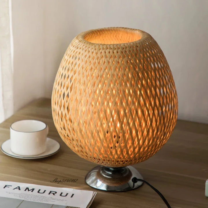 RustikkLys – Vintage-Bambus-Tabulaturlampe | Håndlaget & bærekraftig | Perfekt for stue & soverom