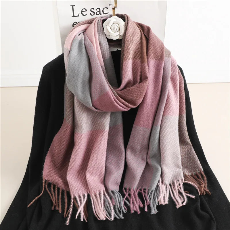 LuxeRuit Skjerf - Elegant Vintertilbehør for ethvert antrekk Skanto