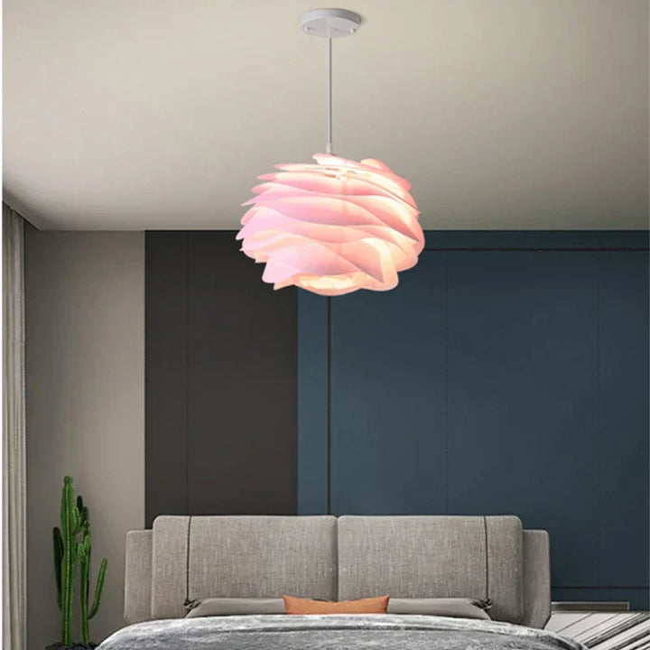 Romantisk rosenkrans taklampe – elegant og stemningsfull for ethvert interiør