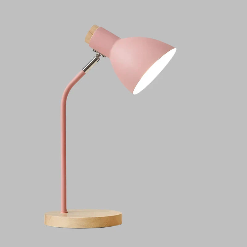 Skanto | Tremøbel Lampe – Kreativ Skandinavisk Skrivebord Lampe laget av Tre og Metall