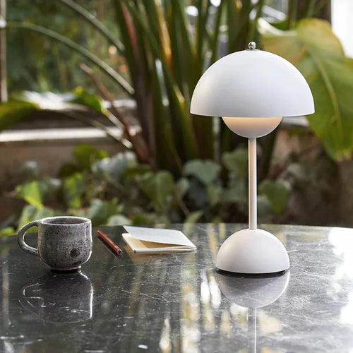Skanto | SolarFlare LED-bordlampe – Dimmbar stemningslys for stue og soverom | Moderne og energibesparende