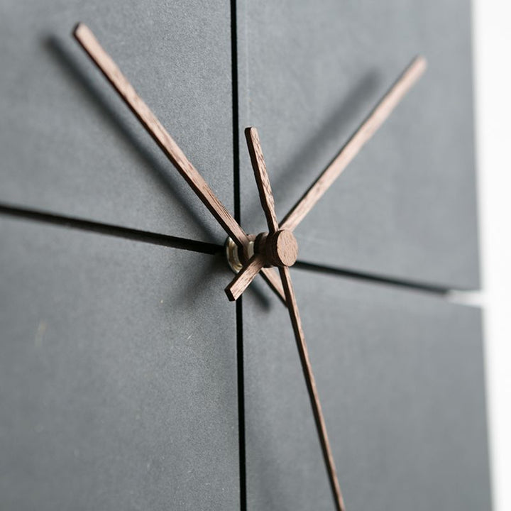 Minimalist veggklokke 28 cm - Moderne design i rund og firkantet for hjem og kontor | Skanto