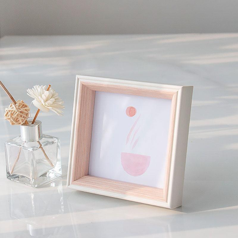 ElegantFrame – Luksus Bildekjede med Gylden Kant Skanto