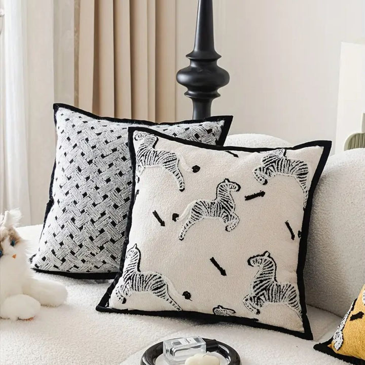 Skanto | Zebra Dash Brodert Putetrekk