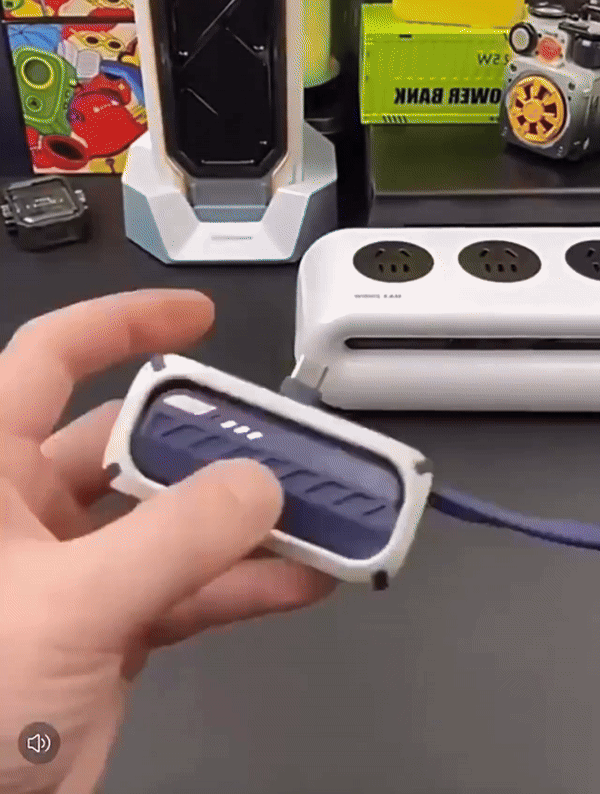 CompactCharge – Stilig bærbar power bank for reise Skanto