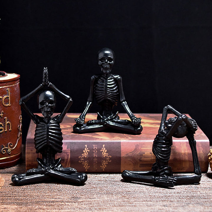 Skanto | Halloween Figurfigur – Harpiks Ornament i Vintage Hvit eller Svart