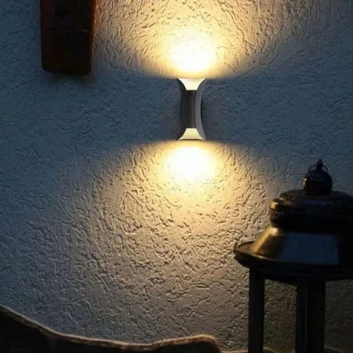Skanto | Værbestandig vegglampe med IP65 beskyttelse