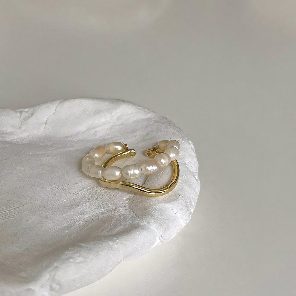 Skanto | Justerbar Lagdelt Ring Med Perleaccent