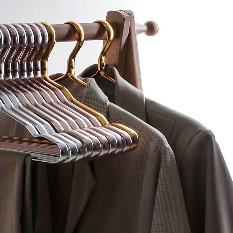 Skanto | Premium Messing Kleshengere for Elegant Garderobe
