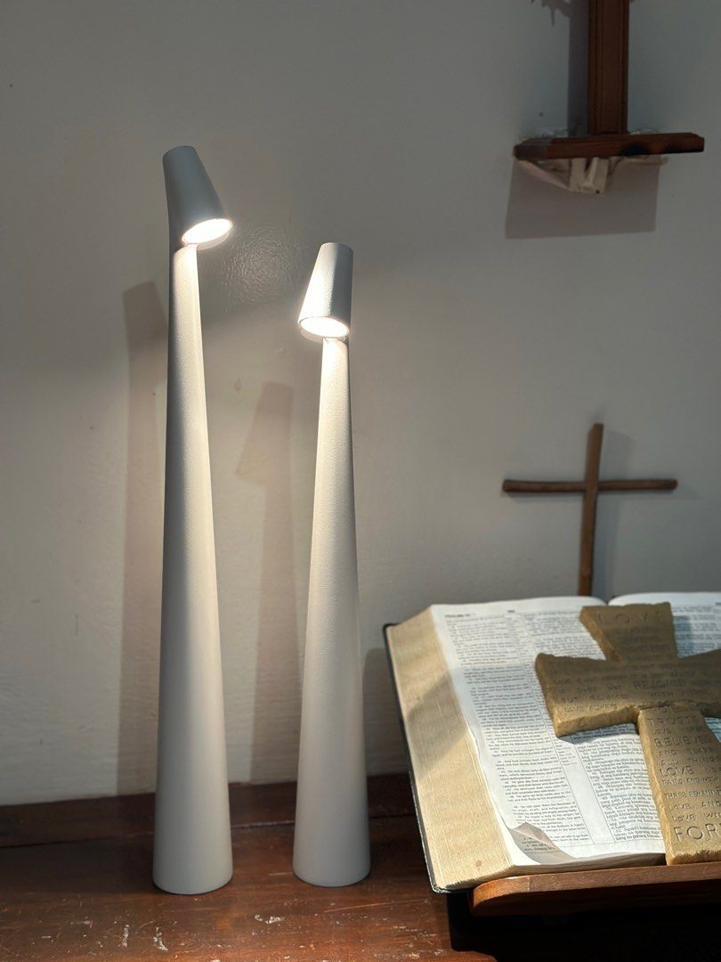 Skanto | Bordlampe Moderne Rød Metall LED Lys