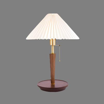 Skanto | Elegant Lampe fra Naturlig Tre