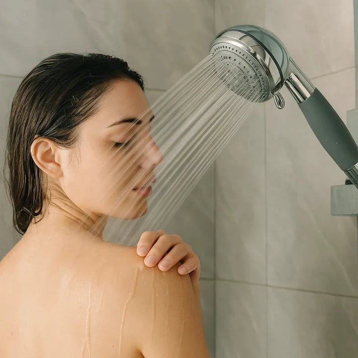 Skanto | EASYWASH – Trygg dusjhode med milde moduser for eldre og sensitiv hud