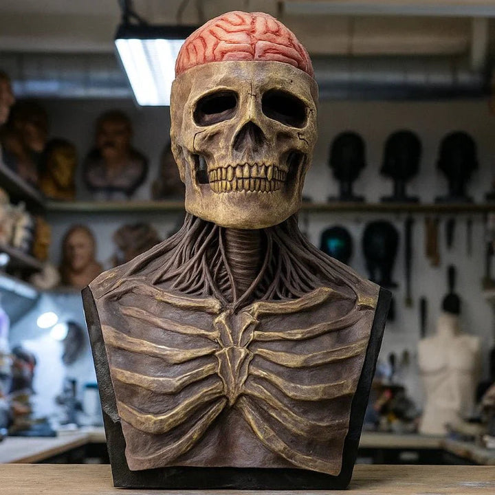 Skanto | Realistisk skjelettmaske med hatt for ultimate Halloween-transformasjoner