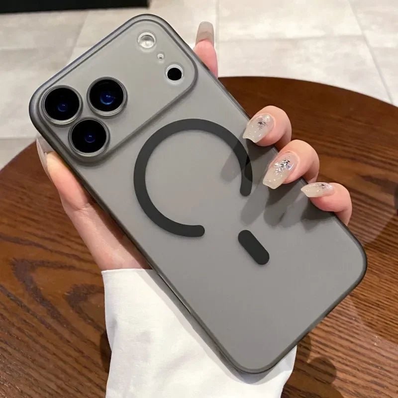 Skanto | AURACLEAR – Ultra-Tynn Matt Gjennomsiktig MagSafe Etui for iPhone