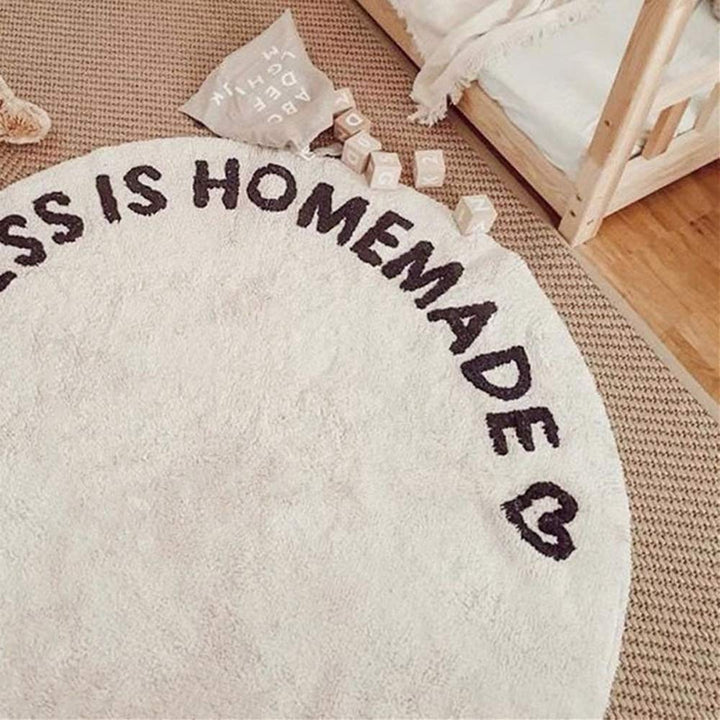 Hvit rund teppe – Stilig teppe for barnerommet og stuen, ideelt for moderne design | Skanto