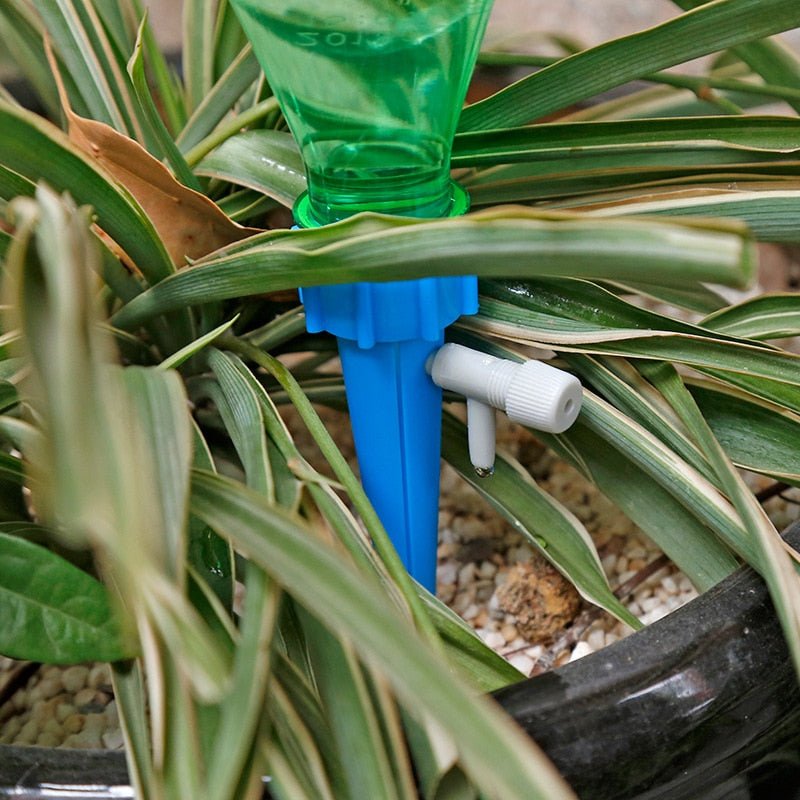 Skanto | GrowSmart Spike – Justerbart automatisk vanning system med flaske resirkuleringsfunksjon
