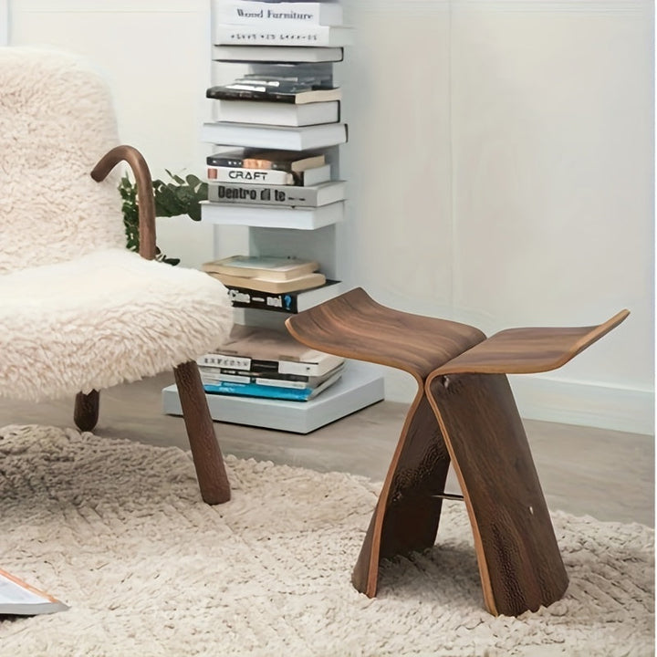Skanto | Elegant Butterfly Stool – Tidøst Design for Stue og Inngang