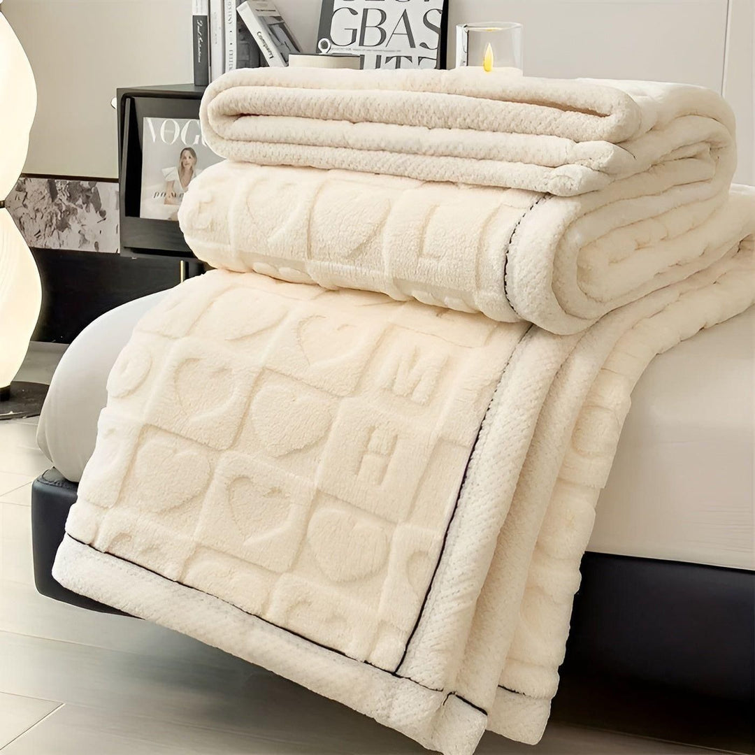 CoralDream Teppe - Varm Fleece Vinterteppe med Dobbeltsidig Hjerte- og Bokstavdesign | Skanto