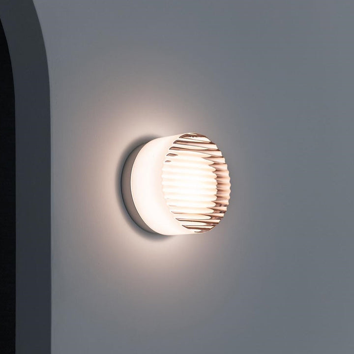 Moderne LED Vegglampe – Elegant Design for Stue og Soverom | Skanto