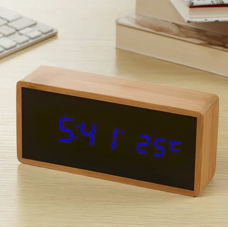 BambooTime - LED vekkerklokke laget av bambus Skanto