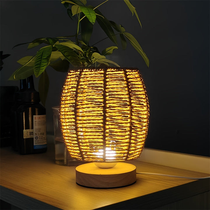 EcoLoom Bordlampe – Håndlaget Tre med LED Skanto
