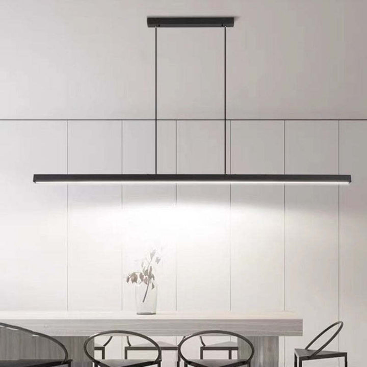 Skanto | Moderne LED Taklampe – Industriell Stil med Skinndetaljer