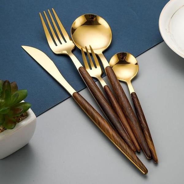 Elegant treske manual gull bestikksett for sofistikert middag | Skanto