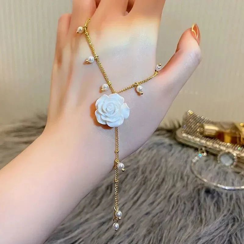 Skanto | Blanc La Floral Halskjede