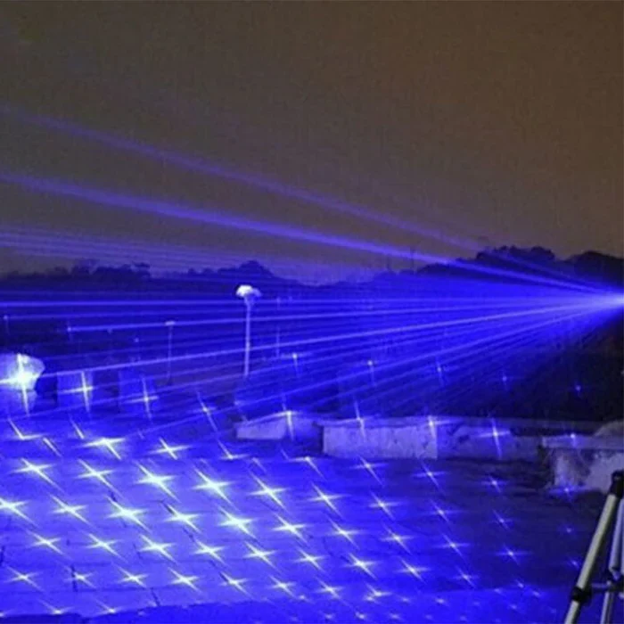 Blazing Blue høyeffekts taktisk laserlampe - BlazeBeam