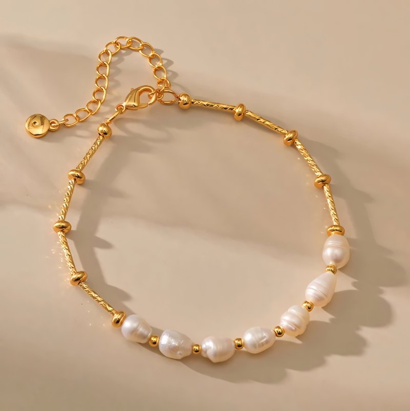 Skanto | Boho Gullakkent Perle Armbånd
