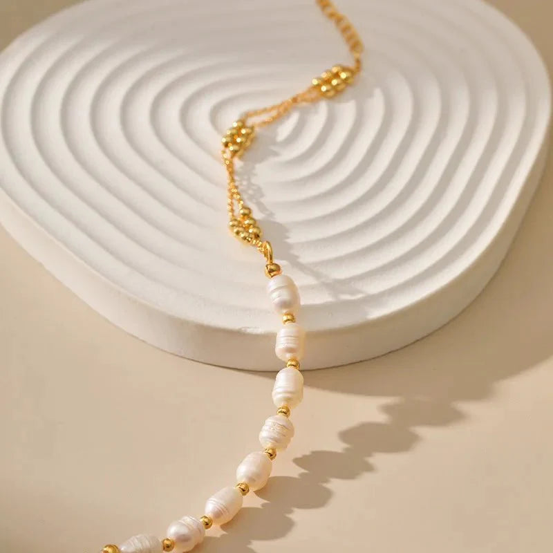 Skanto | Boho Gullakkent Perle Armbånd