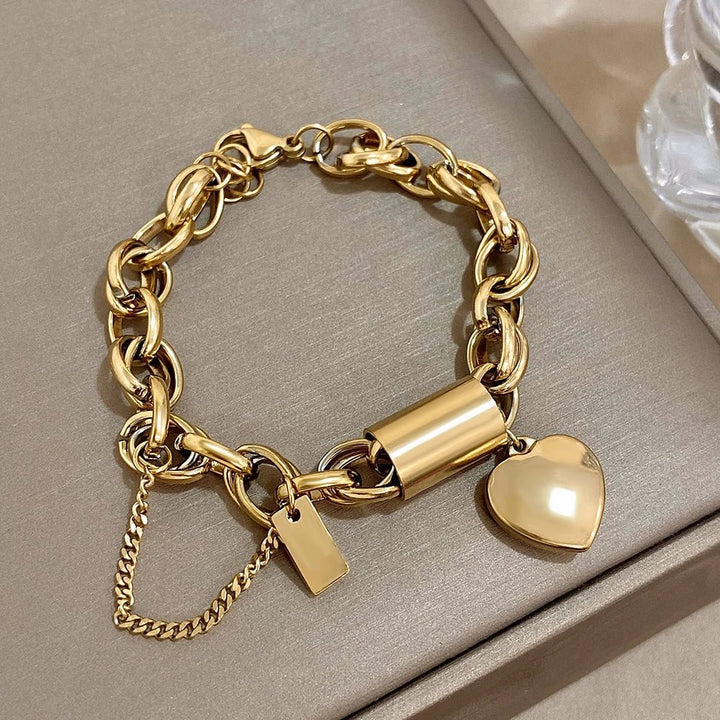 Skanto | Bold & Chunky Necklace Heart Bracelet