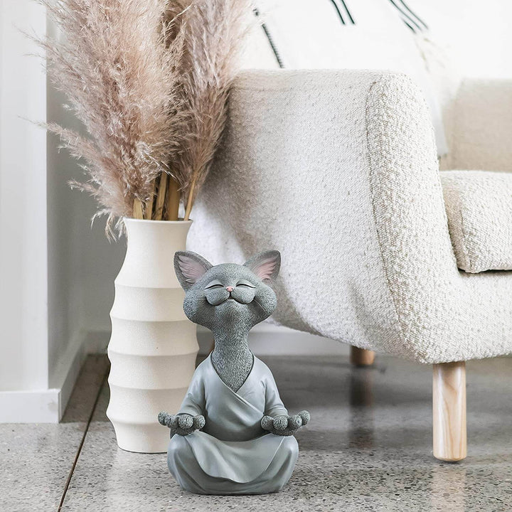 Skanto | Buddha katt med et meditativt uttrykk og spirituell budskap