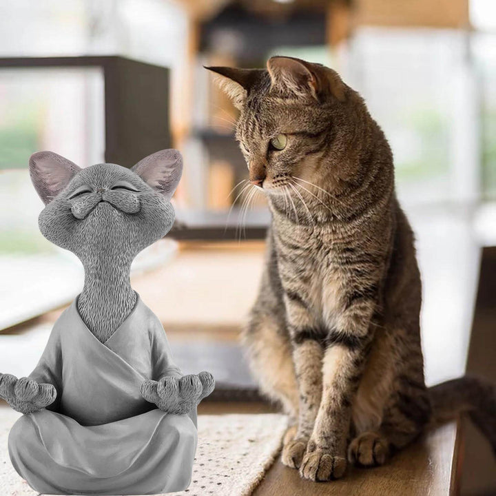 Skanto | Buddha katt med et meditativt uttrykk og spirituell budskap