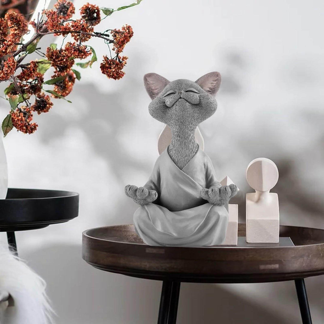 Skanto | Buddha katt med et meditativt uttrykk og spirituell budskap