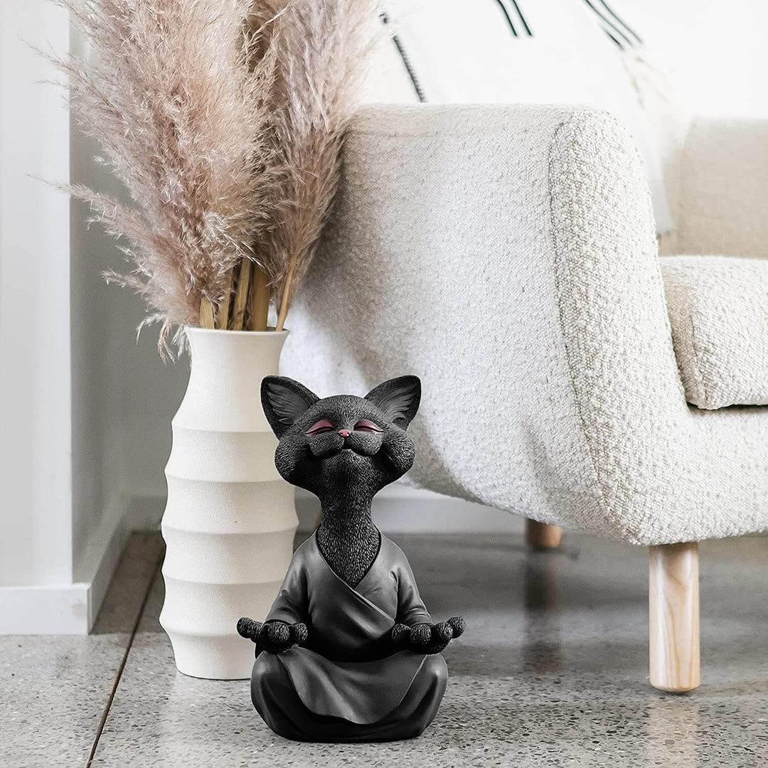 Skanto | Buddha katt med et meditativt uttrykk og spirituell budskap
