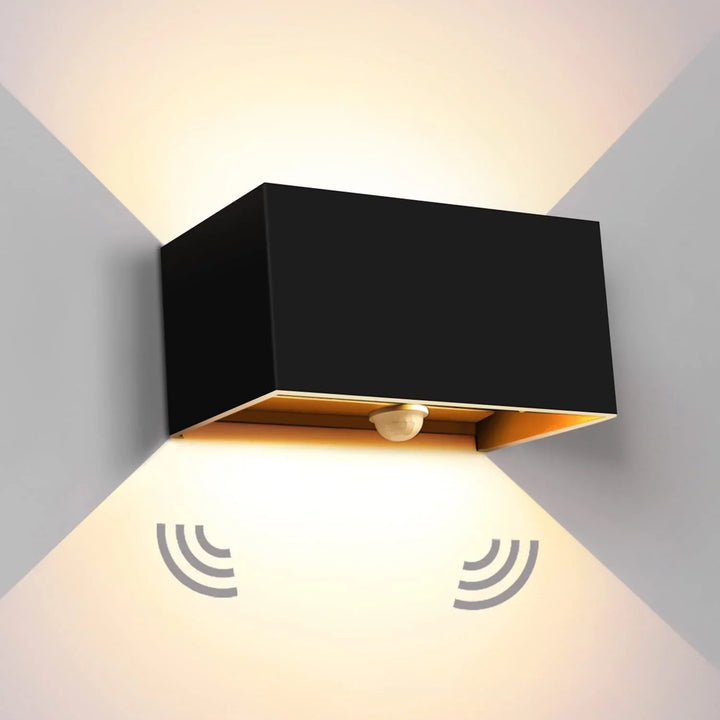 Skanto | Utendørslampe med sensor