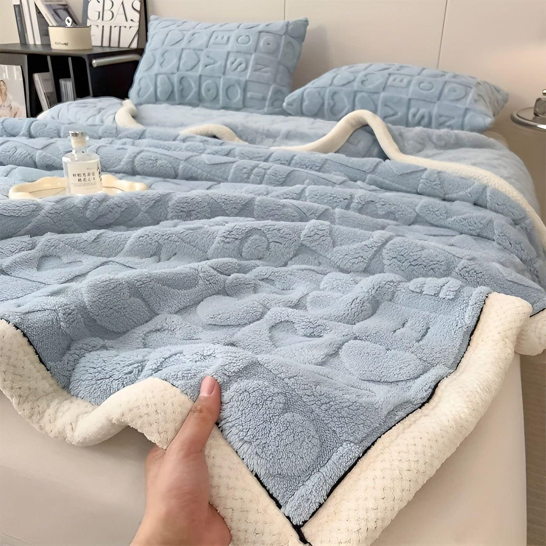 CoralDream Teppe - Varm Fleece Vinterteppe med Dobbeltsidig Hjerte- og Bokstavdesign | Skanto