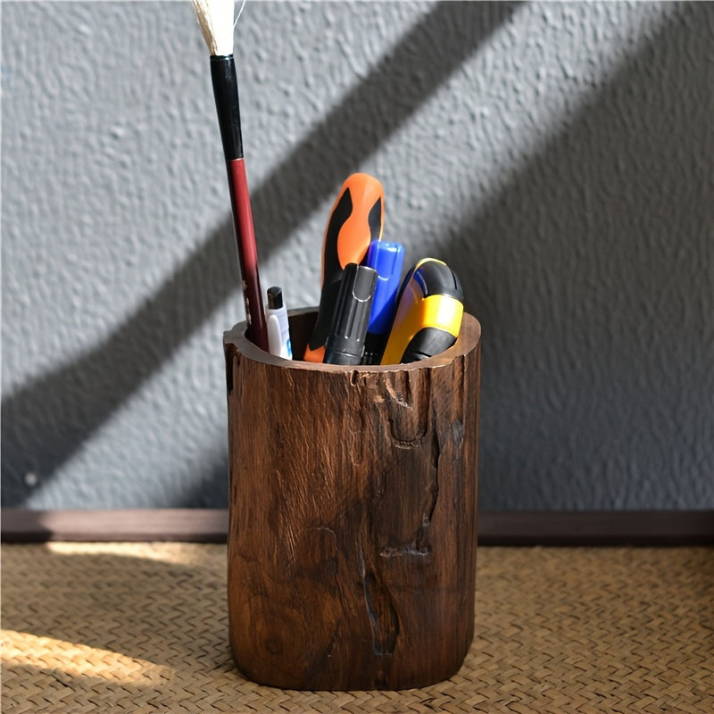 Handgefertigter Stiftehalter aus Holz – Einzigartige und natürliche Optik
