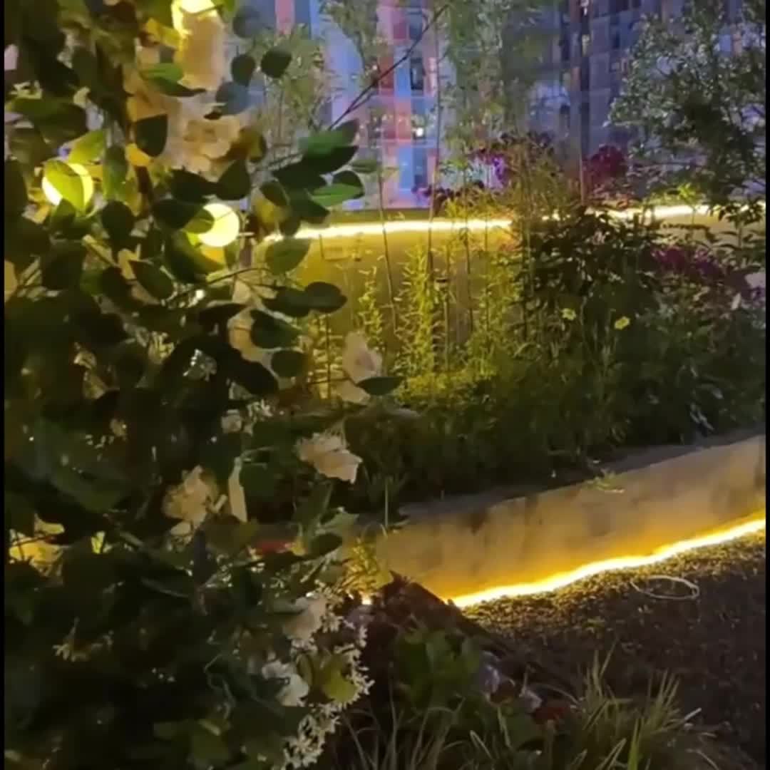 Norvo | Solvara Fleksibel Solenergi LED Lysrør med Fjernkontroll | Kreativ Utendørs Belysning | Energisparende og Værbestandig