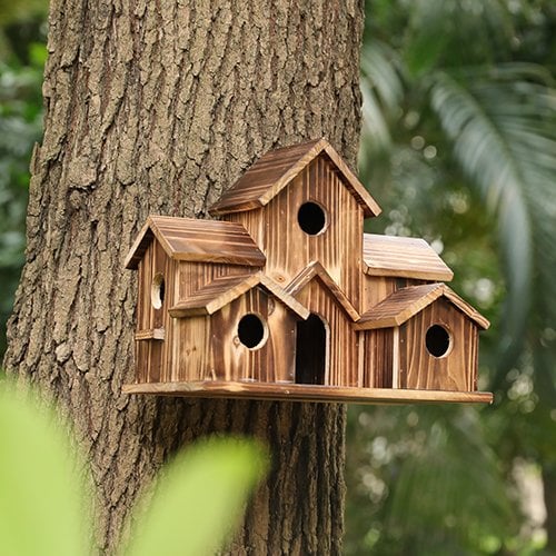 NatureNest – Stilig Håndlaget Tre Fuglehus Skanto